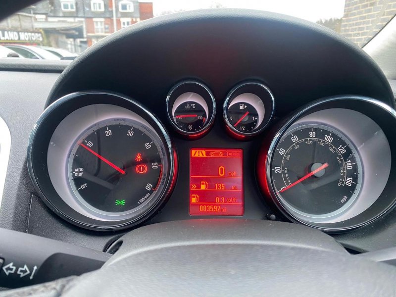 VAUXHALL ASTRA