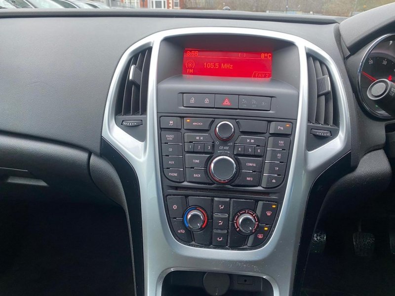 VAUXHALL ASTRA