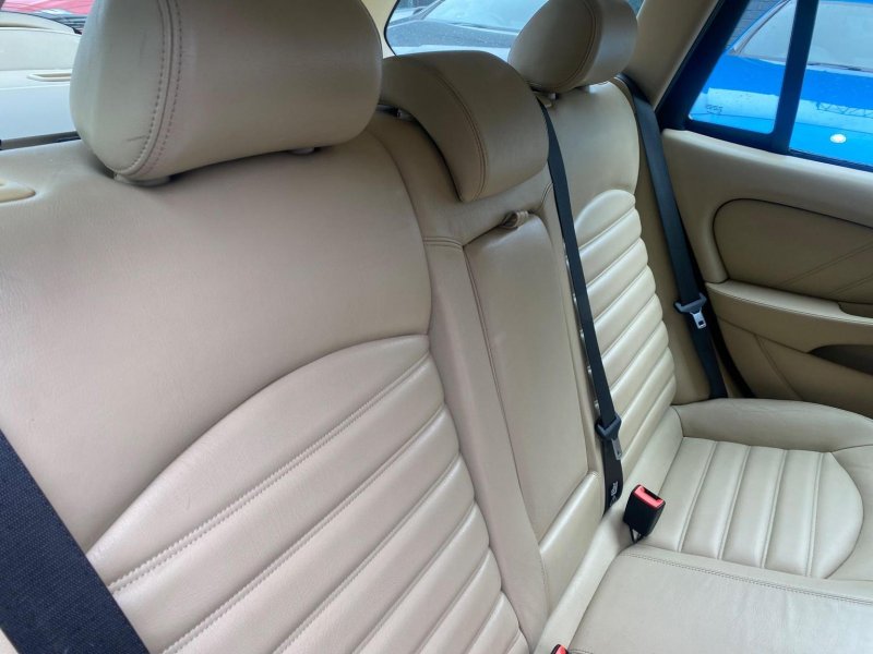 JAGUAR X-TYPE