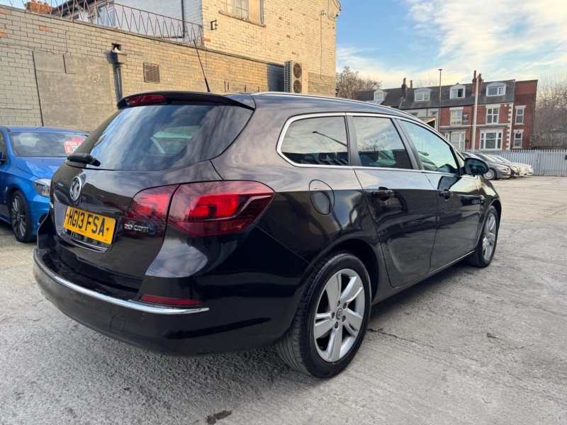 VAUXHALL ASTRA