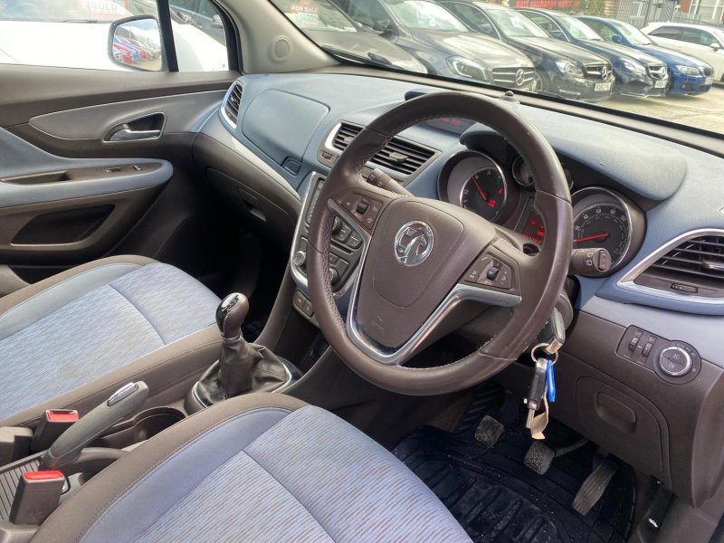 VAUXHALL MOKKA