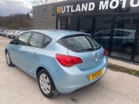 VAUXHALL ASTRA