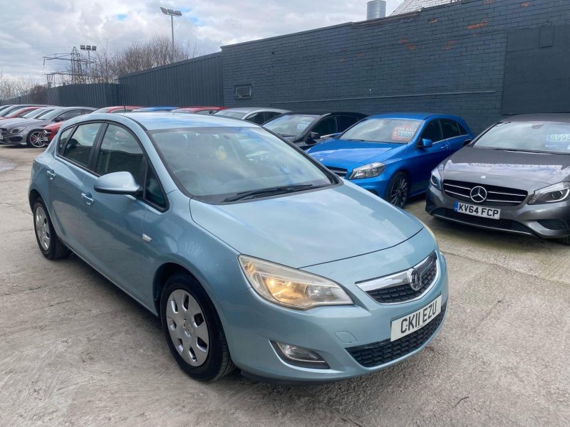 VAUXHALL ASTRA