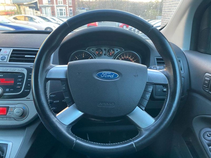 FORD KUGA