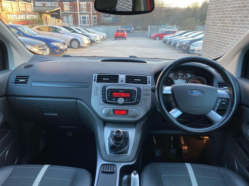 FORD KUGA
