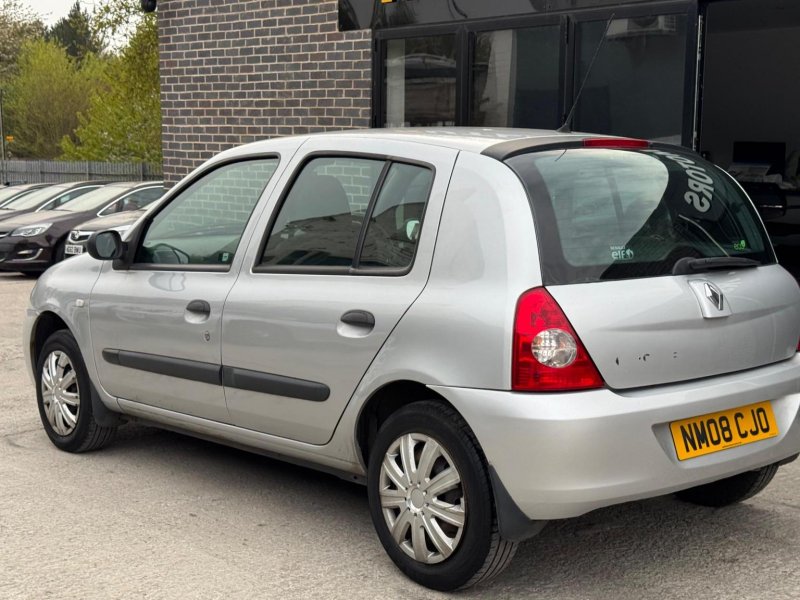 RENAULT CLIO