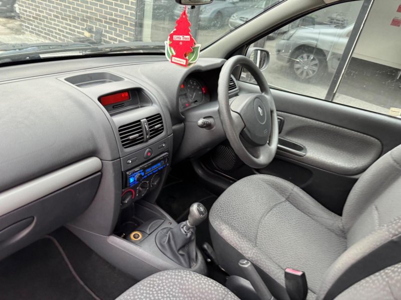RENAULT CLIO