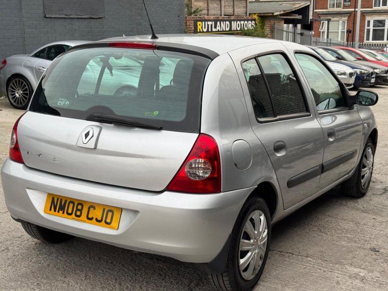 RENAULT CLIO