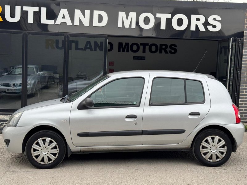 RENAULT CLIO