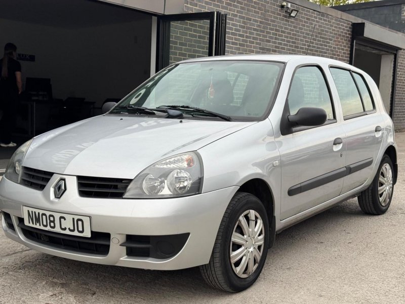 RENAULT CLIO