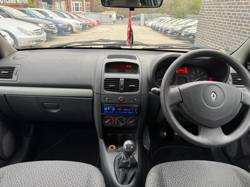 RENAULT CLIO