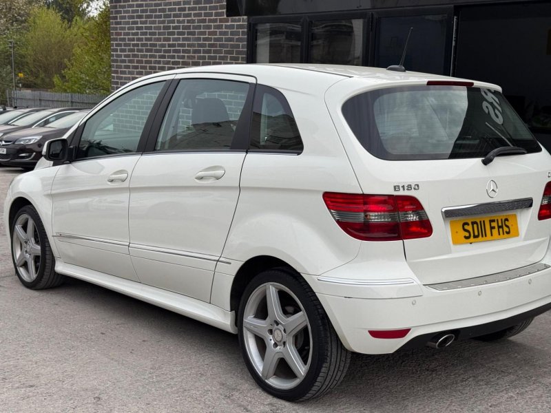 MERCEDES-BENZ B CLASS