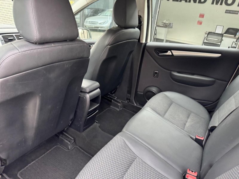 MERCEDES-BENZ B CLASS