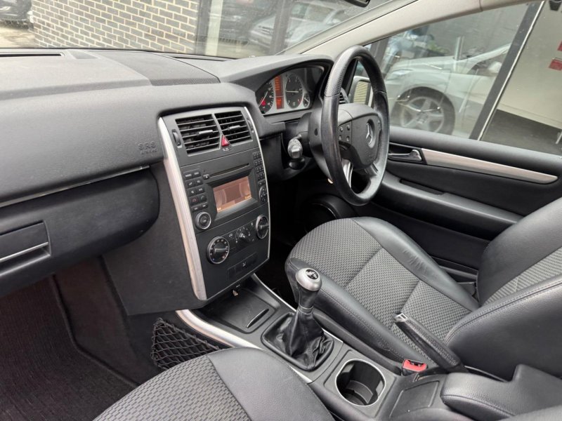 MERCEDES-BENZ B CLASS