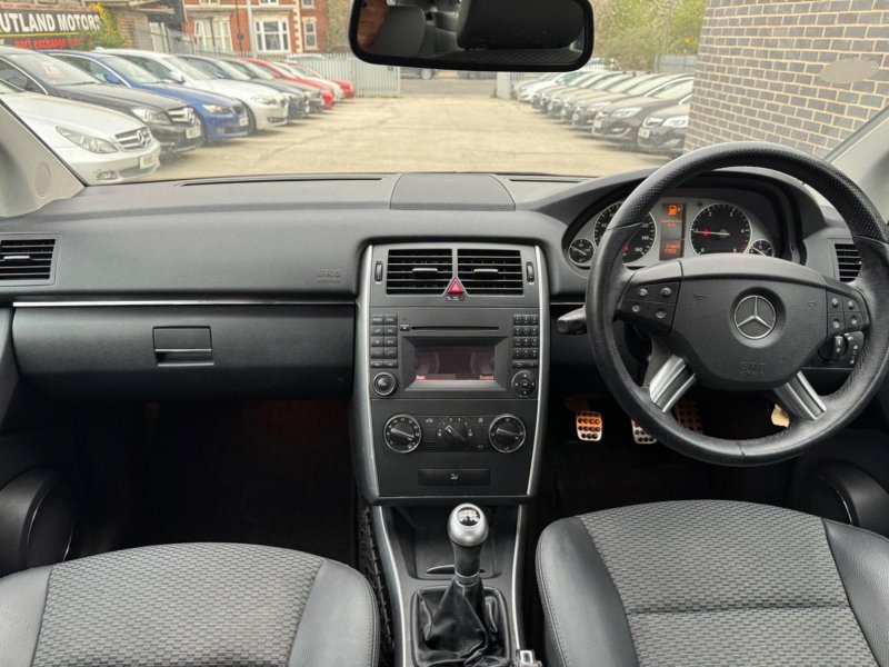 MERCEDES-BENZ B CLASS