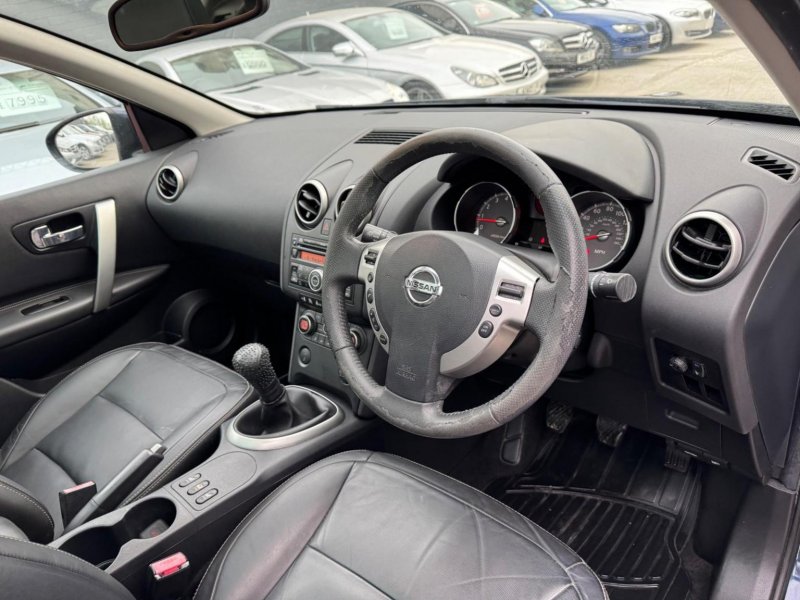 NISSAN QASHQAI