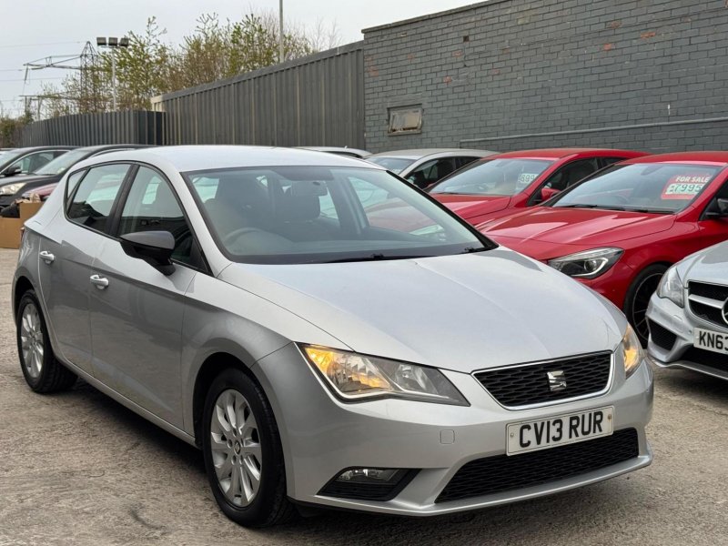 SEAT LEON