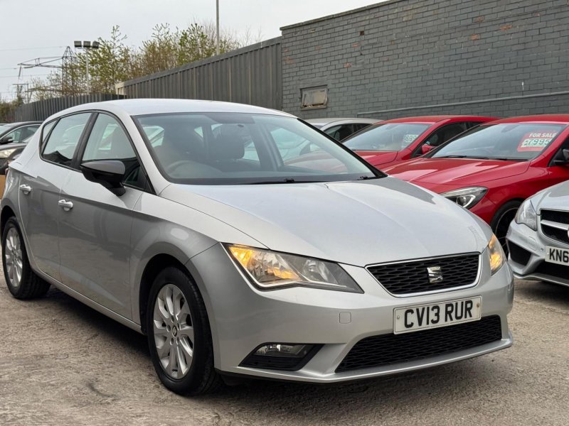 SEAT LEON