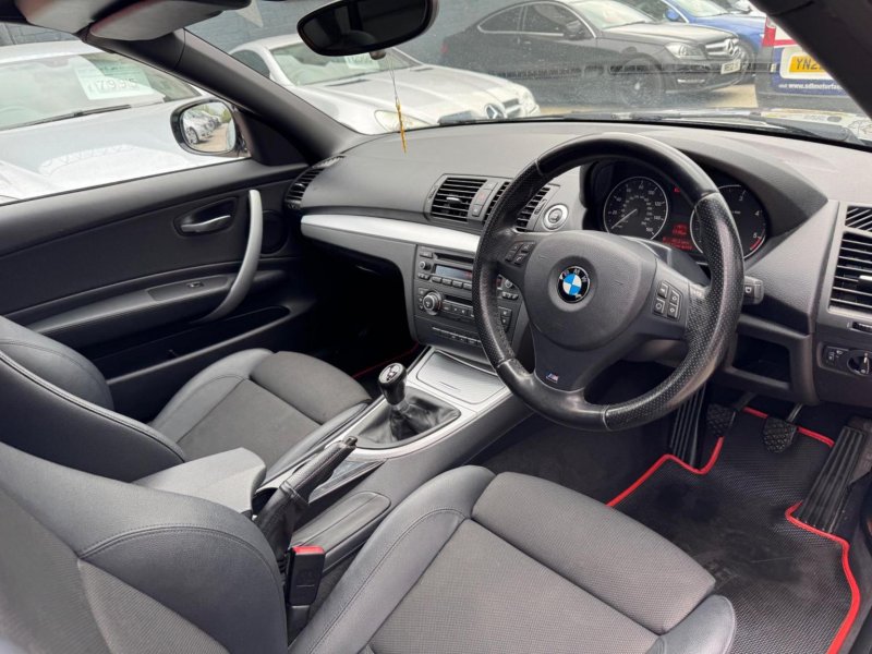 BMW 1 SERIES