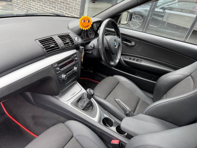 BMW 1 SERIES