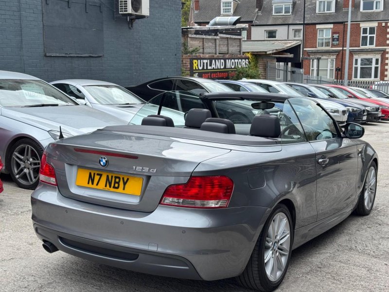 BMW 1 SERIES
