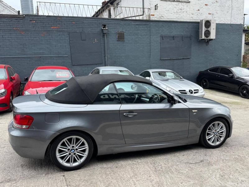 BMW 1 SERIES