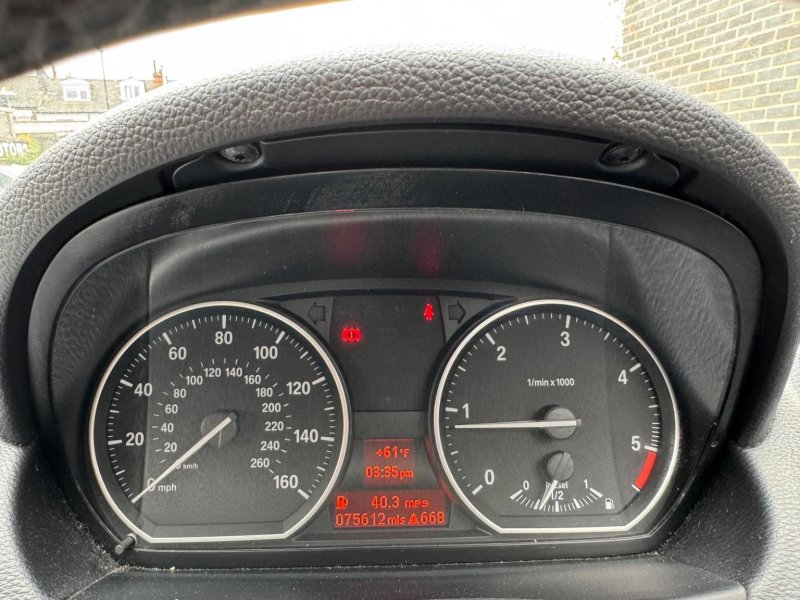 BMW 1 SERIES