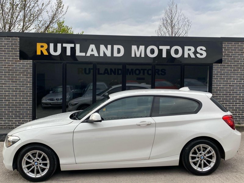 BMW 1 SERIES