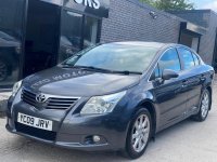 TOYOTA AVENSIS