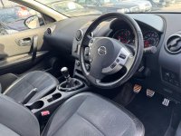 NISSAN QASHQAI+2