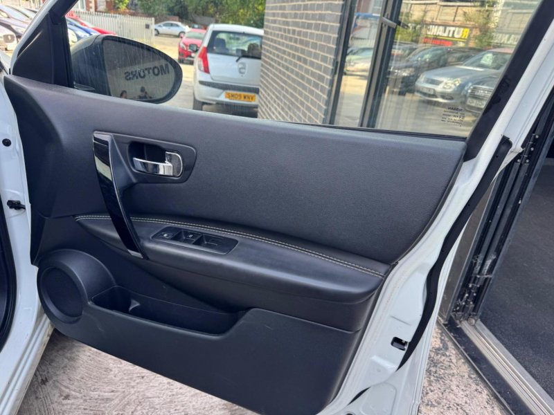 NISSAN QASHQAI+2