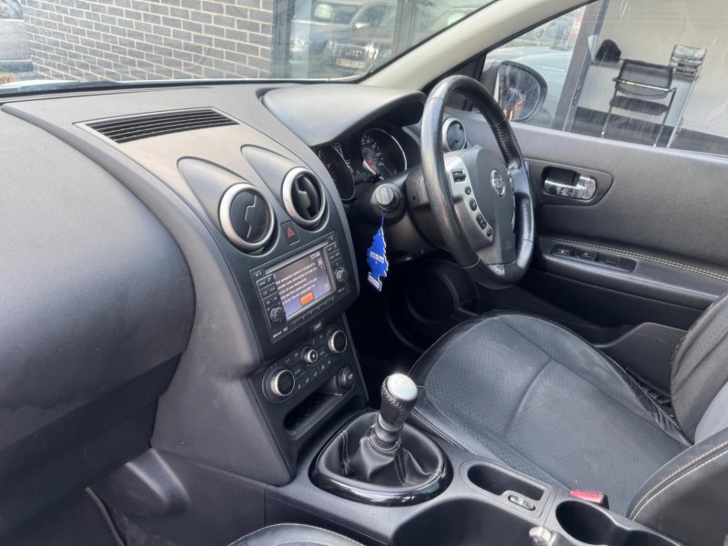 NISSAN QASHQAI+2