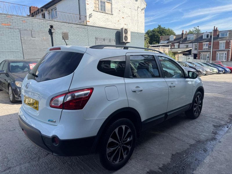 NISSAN QASHQAI+2