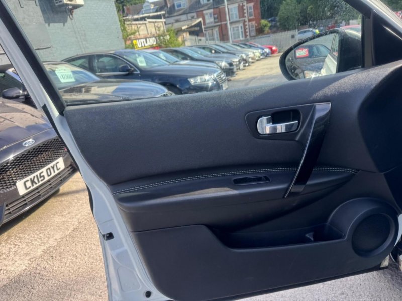 NISSAN QASHQAI+2