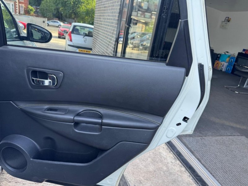 NISSAN QASHQAI+2