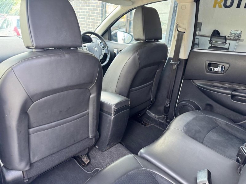 NISSAN QASHQAI+2