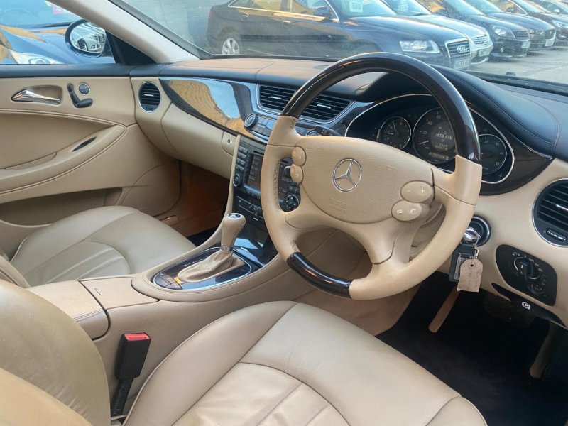 MERCEDES-BENZ CLS