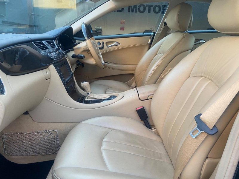 MERCEDES-BENZ CLS