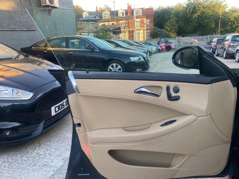 MERCEDES-BENZ CLS