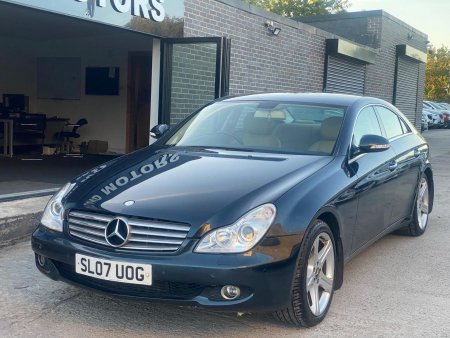 MERCEDES-BENZ