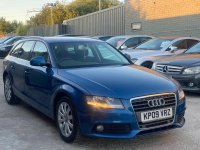 AUDI A4 AVANT